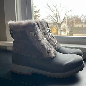 Sperry Furry Ankle winter Boots sz 8.5